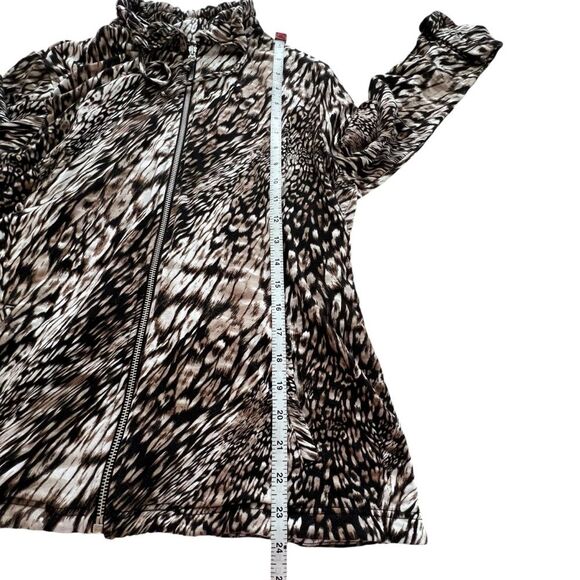 Chico’s Leopard Print Hi-Low Jacket - Picture 5 of 7